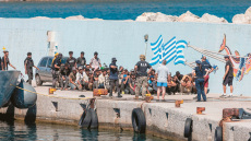 Πλεύρης στο BBC για το μεταναστευτικό: «Για τους επόμενους 3 μήνες όποιος εισέρχεται στο ελληνικό έδαφος, γνωρίζει ότι παραβιάζει τον νόμο»