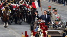 Εντυπωσίασε η μεγάλη στρατιωτική παρέλαση στο Παρίσι για την «Ημέρα της Βαστίλης» - Δείτε βίντεο