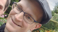 Αποζημίωση σε ομοφυλόφιλο άνδρα μετά από «εξορκισμό» για «μεταστροφή» στην Αγγλικανική Εκκλησία