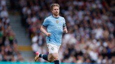 Ο Ντε Μπρόινε προπονήθηκε για πρώτη φορά με τη Νάπολι, φορώντας το ιστορικό «10» του Μαραντόνα- Φωτογραφία