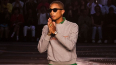 Ο Φαρέλ Γουίλιαμς τιμήθηκε με τον τίτλο του Ιππότη της Λεγεώνας της Τιμής
