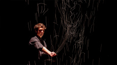 Andrea Salustri: Χορεύοντας με το φελιζόλ