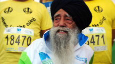 Φάουτζα Σινγκ: Ο γηραιότερος μαραθωνοδρόμος στον κόσμο σκοτώθηκε σε τροχαίο σε ηλικία 114 ετών