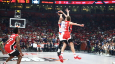 Η Euroleague καλωσόρισε τον Μίτσιτς με το buzzer beater εναντίον του Ολυμπιακού στο Final 4 του 2022 - Βίντεο