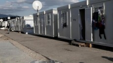 Απελάθηκαν 40 Πακιστανοί και 10 Γεωργιανοί μετανάστες που απορρίφθηκαν οι αιτήσεις ασύλου τους
