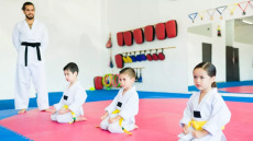 «Να στείλω το παιδί μου να μάθει πολεμικές τέχνες για αυτοάμυνα;» Ο παιδίατρος απαντά