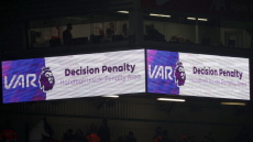 VAR: Οι αλλαγές που εξετάζει η FIFA σε πέναλτι και κίτρινες κάρτες 