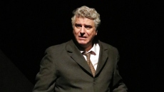 Βλαδίμηρος Κυριακίδης: Έμαθα να μη μεταφέρω στη ζωή μου τα λάθη που διδάσκομαι από το θέατρο