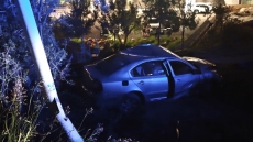 Βουλιαγμένη: Αυτοκίνητο έσπασε την περίφραξη και έπεσε στο πίσω μέρος των εγκαταστάσεων της Astir Marina