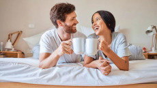 Ο ιδανικός σύντροφος κάνει πράγματα χωρίς να του το ζητήσετε – Και όχι μόνο!