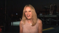 Κάιλι Μινόγκ: «Σ’ αγαπώ Ελλάδα» δήλωσε η τραγουδίστρια λίγο πριν από τη συναυλία της στην Αθήνα