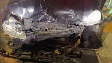 Τροχαίο στην Αρτέμιδα: Αυτοκίνητα συγκρούστηκαν σε κεντρικό δρόμο και έγιναν σμπαράλια, δείτε φωτογραφίες