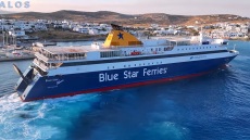 Το Blue Star Naxos δένει με εντυπωσιακή μανούβρα στα Κουφονήσια σε δύο λεπτά - Δείτε βίντεο