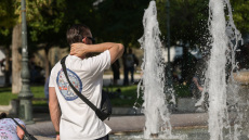 Την Τρίτη ξεκινά ο καύσωνας των πέντε 24ώρων λέει ο Κολυδάς - Αφόρητη ζέστη από αύριο, ποιες περιοχές και πότε θα αγγίξουν το 45άρι
