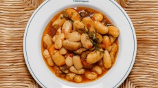 Γίγαντες από την Ταβέρνα του Οικονόμου