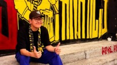 Ο Ρίτσαρντ Σιάο επισκέφθηκε το Αλεξάνδρειο και έγραψε «Άρη θυμήσου» στα ελληνικά - Φωτογραφίες