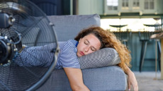 Μπορεί ένας απλός ανεμιστήρας να μας χαρίσει καλύτερο ύπνο;