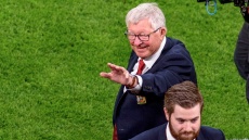 Ο Σερ Άλεξ Φέργκιουσον βρέθηκε στο Άιμπροξ και συνεχάρη τον Ράσελ Μάρτιν μετά την νίκη της Ρέιντζερς επί του Παναθηναϊκού