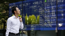 Χρηματιστηριακό ράλι σχεδόν 4% στην Ιαπωνία μετά την εμπορική συμφωνία με τις ΗΠΑ