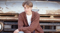 Τζόναθαν Μπράντις: Το αγαπητό παιδί του Χόλιγουντ που δεν βρήκε ποτέ τον δρόμο του - Το λαμπερό ξεκίνημα και η αυτοκτονία στα 27 του χρόνια