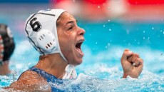 Ξενάκη: «Χθες έβγαλαν τα μαχαίρια για τους άντρες, ας φέρουν τα παιδιά τους στον αθλητισμό για να καταλάβουν - Βίντεο