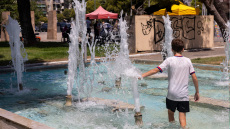 Σαρώνει η ζέστη: 37,7 βαθμοί στο... Νευροκόπι, 41,8 στο Παρανέστι της Δράμας 