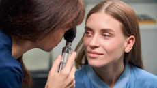 Νέα τεχνολογία ανιχνεύει μέσα από τα μάτια τον κίνδυνο καρδιακής προσβολής και εγκεφαλικού επεισοδίου