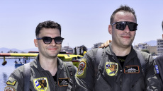 «Ήμασταν μιάμιση ώρα μέσα στη θάλασσα» - Οι πιλότοι του Canadair περιγράφουν τα όσα συνέβησαν στην αναγκαστική προσθαλάσσωση