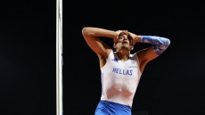 Πιο κοντά από ποτέ στα απίθανο 6.11μ ο Καραλής - Δείτε το τελευταίο του άλμα στον Βόλο και την αντίδρασή του  - Βίντεο