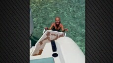 Ζέτα Μακρυπούλια: Οι βουτιές της στα Τηγανάκια - Δείτε το βίντεο