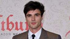 Τζέικομπ Ελόρντι: Κυκλοφόρησε η πρώτη εικόνα του ως Τέρας του Φρανκενστάιν