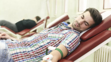 Εθελοντική αιμοδοσία: Ποιοι σπεύδουν να δώσουν αίμα στη χώρα μας – Η πρόεδρος του ΕΚΕΑ απαντά