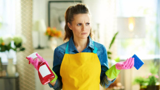 Καθαρισμός σπιτιού: Οι 7 εστίες μικροβίων που πάντα περνούν απαρατήρητες