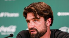 Προπονητής Ρέιντζερς: «Δεν αλλάζει η νοοτροπία μας ανάλογα με τον αντίπαλο, πάντα παίζουμε για τη νίκη»