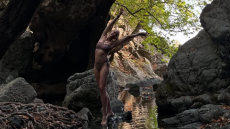 Η Εβελίνα Παπούλια «έγινε ένα με τη φύση» - Δείτε φωτογραφίες