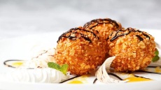 Τηγανητό παγωτό: Κι όμως είναι υγιεινό και φτιάχνεται στο πι και φι