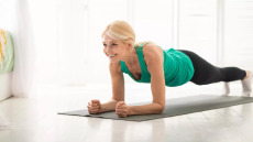 Γερά οστά σε κάθε ηλικία – Ο φυσικοθεραπευτής προτείνει δυναμωτικές ασκήσεις