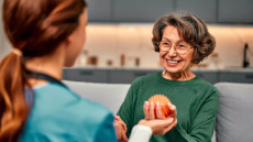 Η γυναίκα που έφερε επανάσταση στη Νευρολογία – Πρωτοπόρος στην επιστήμη και τη ζωή