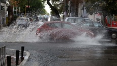 Καιρός: Ισχυρές καταιγίδες στα κεντρικά και βόρεια - Έπεσαν 10.000 κεραυνοί και πάνω 90 χιλιοστά βροχής