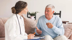 Καρκίνος Πνεύμονα: Πότε συνιστάται η αξονική τομογραφία – Τι δείχνουν τα στοιχεία