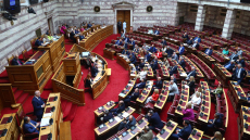 Απορρίφθηκε η προανακριτική για τον ΟΠΕΚΕΠΕ μετά από ολονύχτιο θρίλερ στη Βουλή - Παρούσα η ΝΔ, αποχώρησε η αντιπολίτευση