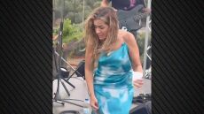 Φάρσα με ψεύτικη κατσαρίδα στη Νατάσσα Μποφίλιου έκαναν οι συνεργάτες της - Δείτε το βίντεο