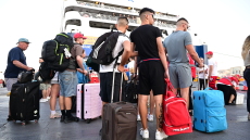 Πάνω από 125.000 επιβάτες και 340 αναχωρήσεις πλοίων από Πειραιά, Ραφήνα και Λαύριο το πρώτο 3ημερο του Αυγούστου

