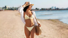 Ποια είναι η συχνότερη καλοκαιρινή λοίμωξη που απειλεί τις γυναίκες – Τι να κάνετε με τα πρώτα συμπτώματα
