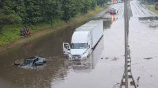 ΗΠΑ: Κατάσταση έκτακτης ανάγκης σε Νέα Υόρκη και Νιου Τζέρσεϊ μετά τις καταιγίδες και τις πλημμύρες – Δείτε βίντεο