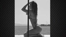 Η Κλέλια Ανδριολάτου ποζάρει «ατάραχη» με το μαγιό της - Δείτε φωτογραφίες