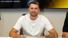 Ο Λούκα Ντόντσιτς υπέγραψε επέκταση του συμβολαίου του με τους Λέικερς και τα λεφτά που θα πάρει... ζαλίζουν