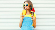 Καλοκαίρι: Νόστιμα, «έξυπνα» και θρεπτικά σνακ για την παραλία – Ο απόλυτος οδηγός διατροφής από την ειδικό