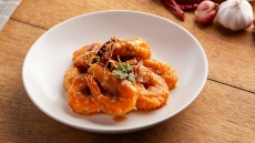 Γάμπαρη: Πώς να την καθαρίσουμε και πώς να τη μαγειρέψουμε (+ συνταγές)