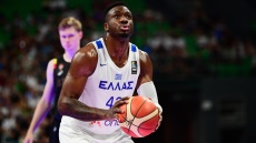 Ο Θανάσης Αντετοκούνμπο επέστρεψε στη δράση μετά από 461 μέρες - Βίντεο
